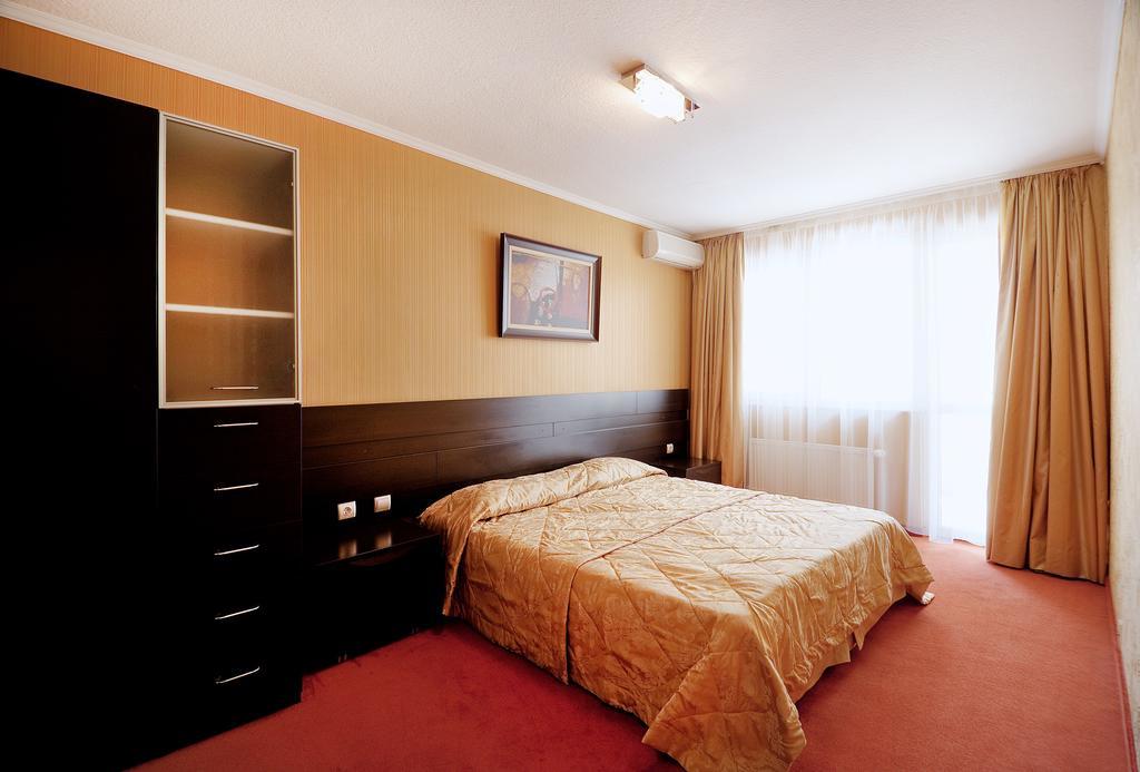 Apartments Carrera Sofya Dış mekan fotoğraf